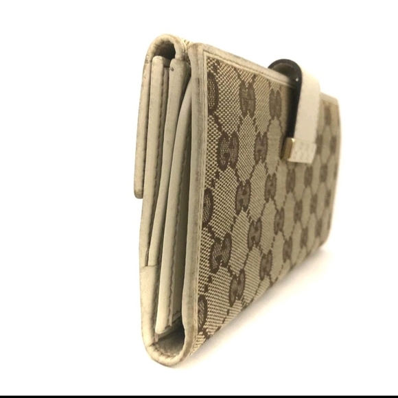 Gucci Cream and Brown Monogram Wallet - Picture 3 of 10